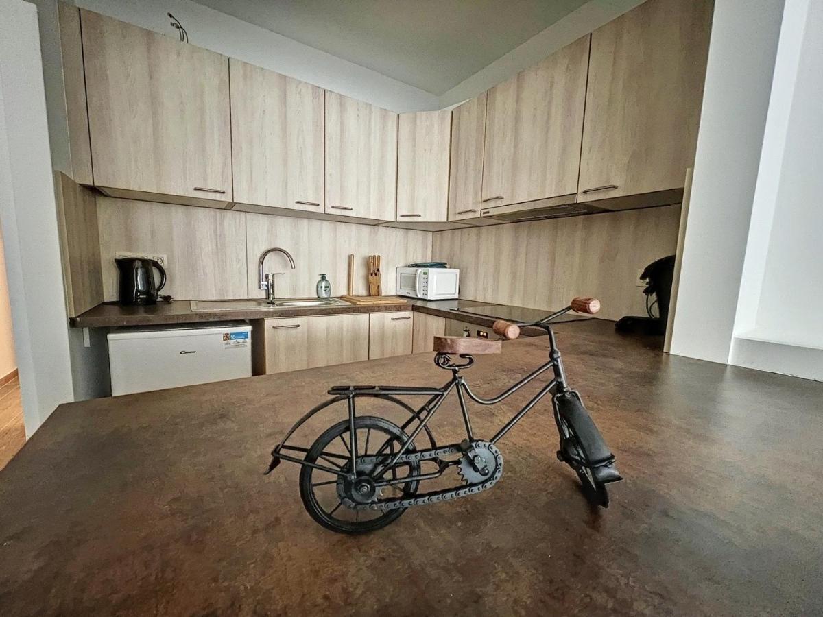 Tirou 5 Centre - Gare - Aeroport Apartment Charleroi